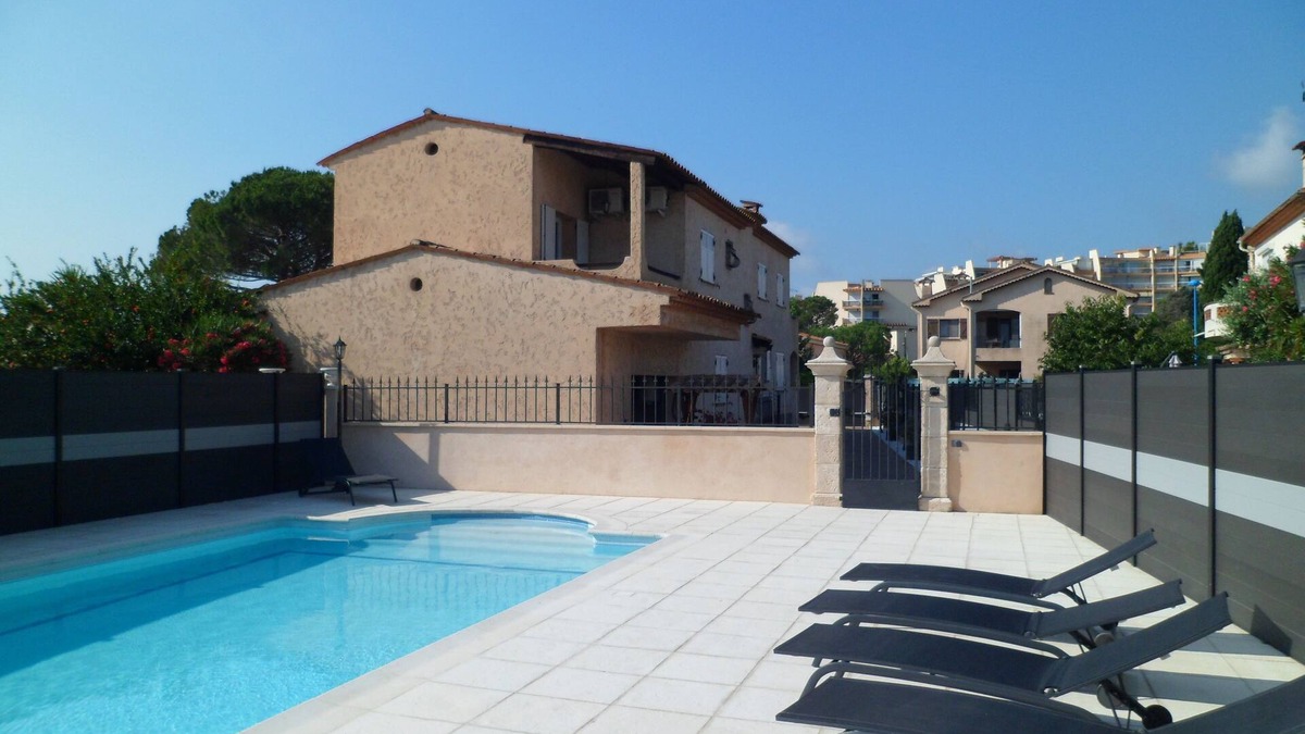 Mandelieu-La-Napoule Apartment | townhouse near the sea in mandelieu napoule *