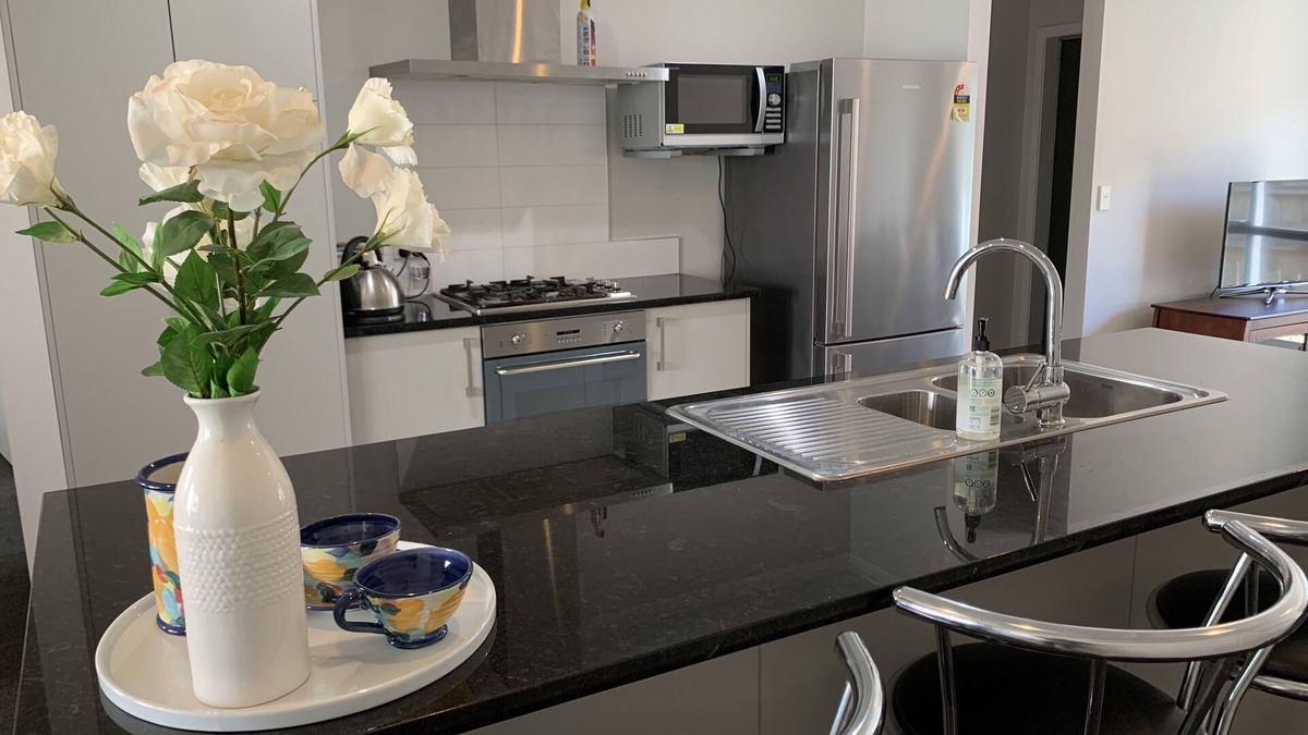 Hamilton North Apartment | Townhouse Near City Centre, River & Stadium
