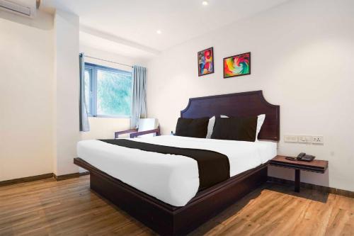 Ramdaspeth Hotel | Townhouse Oak Ramdaspeth KRIMS Hospital