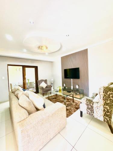 Mahikeng Apartment | Townhouse on 6526 Boiketlo Street, Golfview