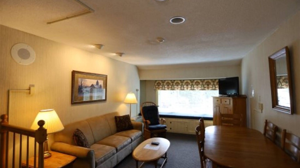 Waterville Valley Condo | Townhouse Suite at Inns of Waterville Valley- Close to Town Square (309)