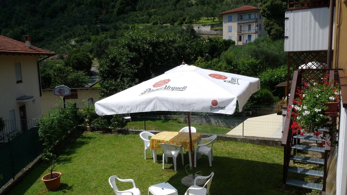 Tenno Apartment | TOWNHOUSE WITH GARDEN