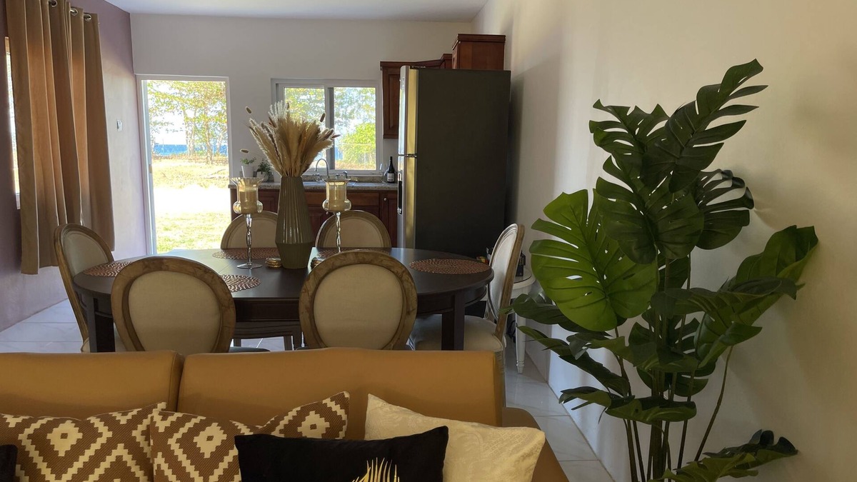 Orange Bay House | Townhouse with oceanview and private beach