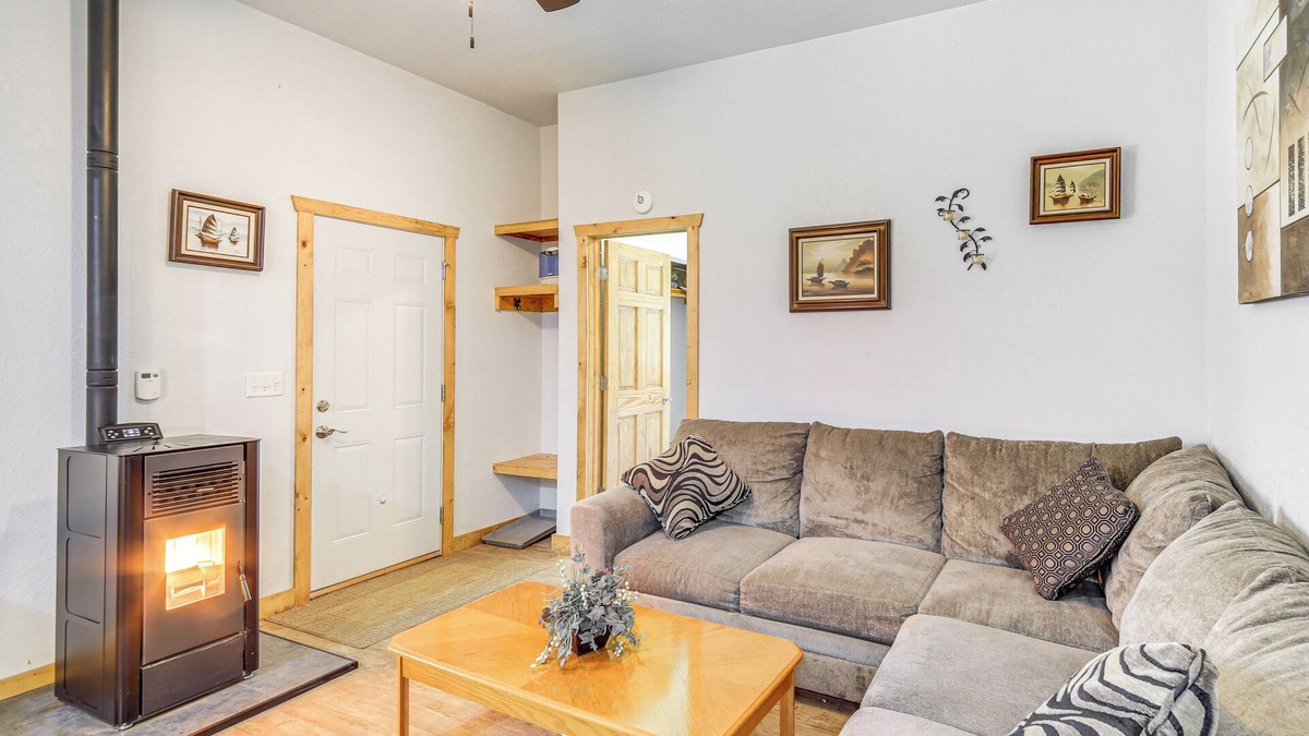 Townsend Cottage | Townsend Cottage on UTV & Snowmobile Trail!