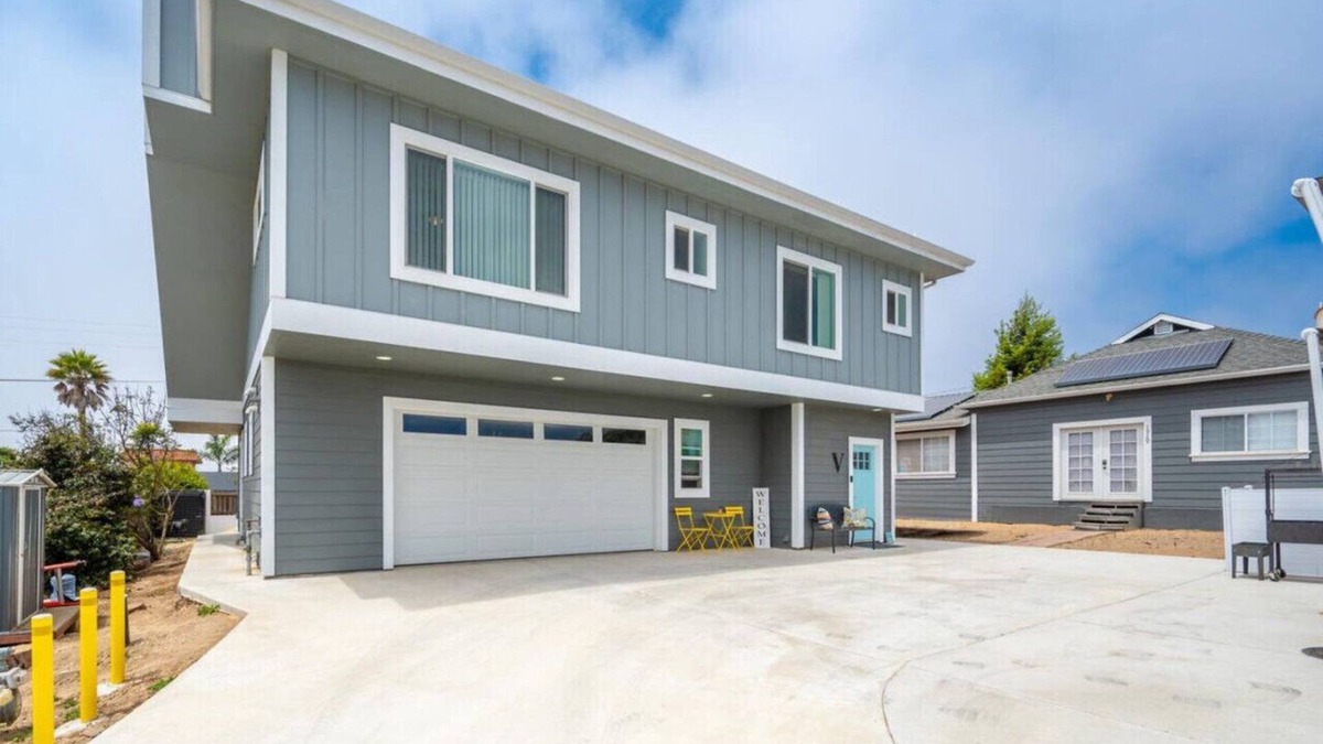 Grover Beach House | Toy Hauler Parking! Sleeps 6!