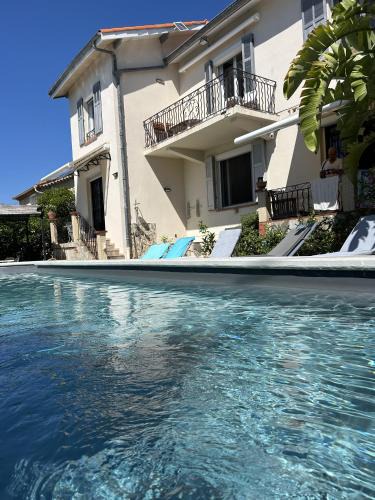 Antibes Apartment | Très beau Studio lumineux dans Villa avec piscine
