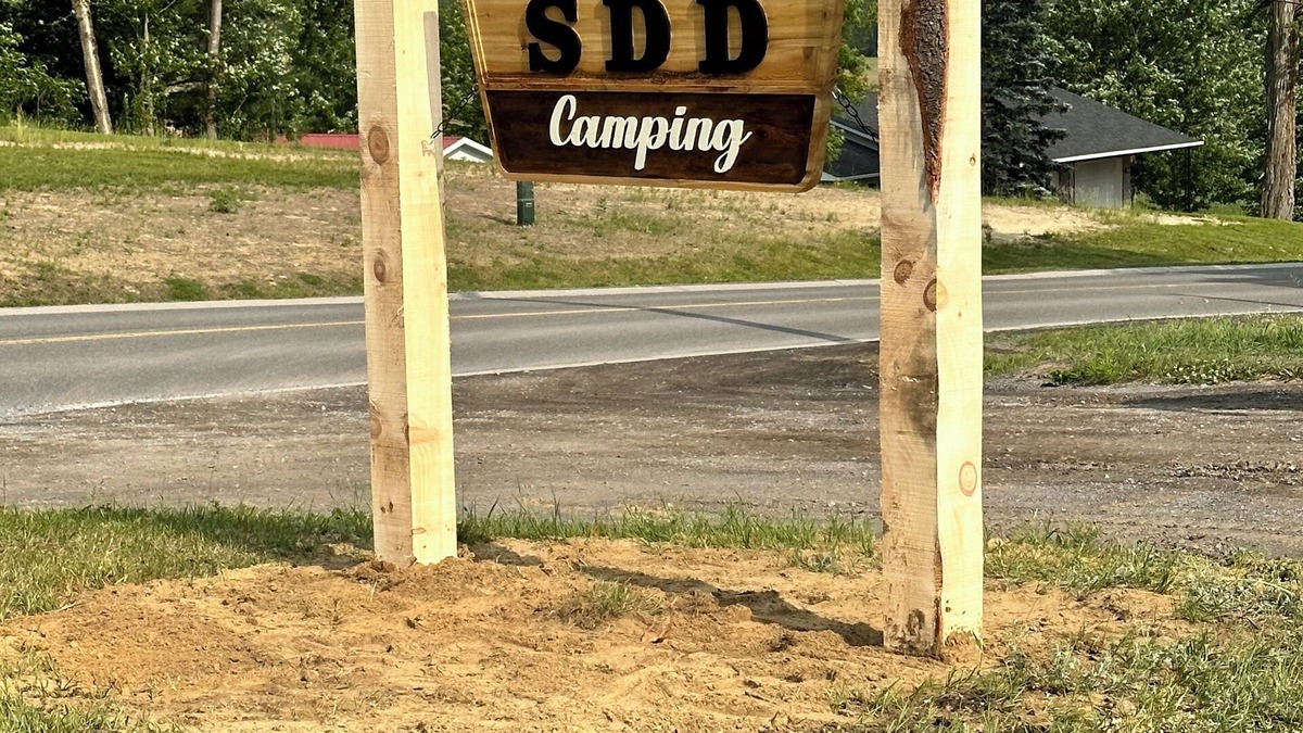 Clarence-Rockland RV Rental | Très beau terrain de Camping, SDD Camping Lot 24b