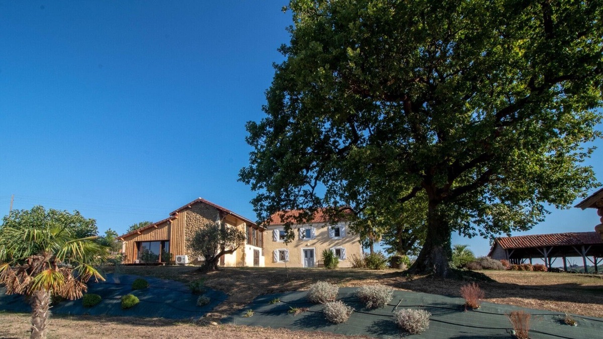 Bassoues House | Très Belle Maison de Vacances en Plein Coeur de la Nature à 10min de Marciac