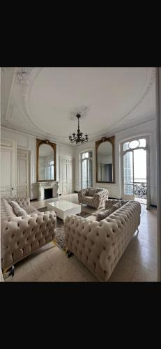 Algiers Apartment | Très grand apartement hausmanien cœur du centre ville vu mer immédiate