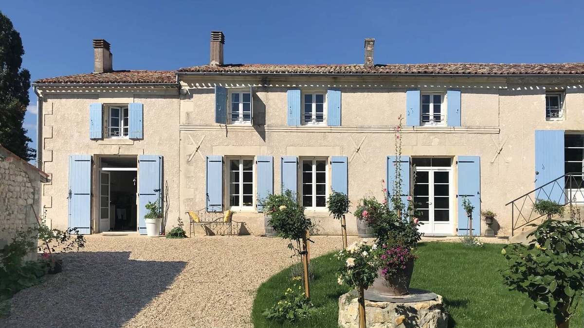 Bernay-Saint-Martin House | Très Jolie gîte with heated pool plus disability facilities