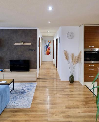 Siklos Apartment | Trón Apartman 2