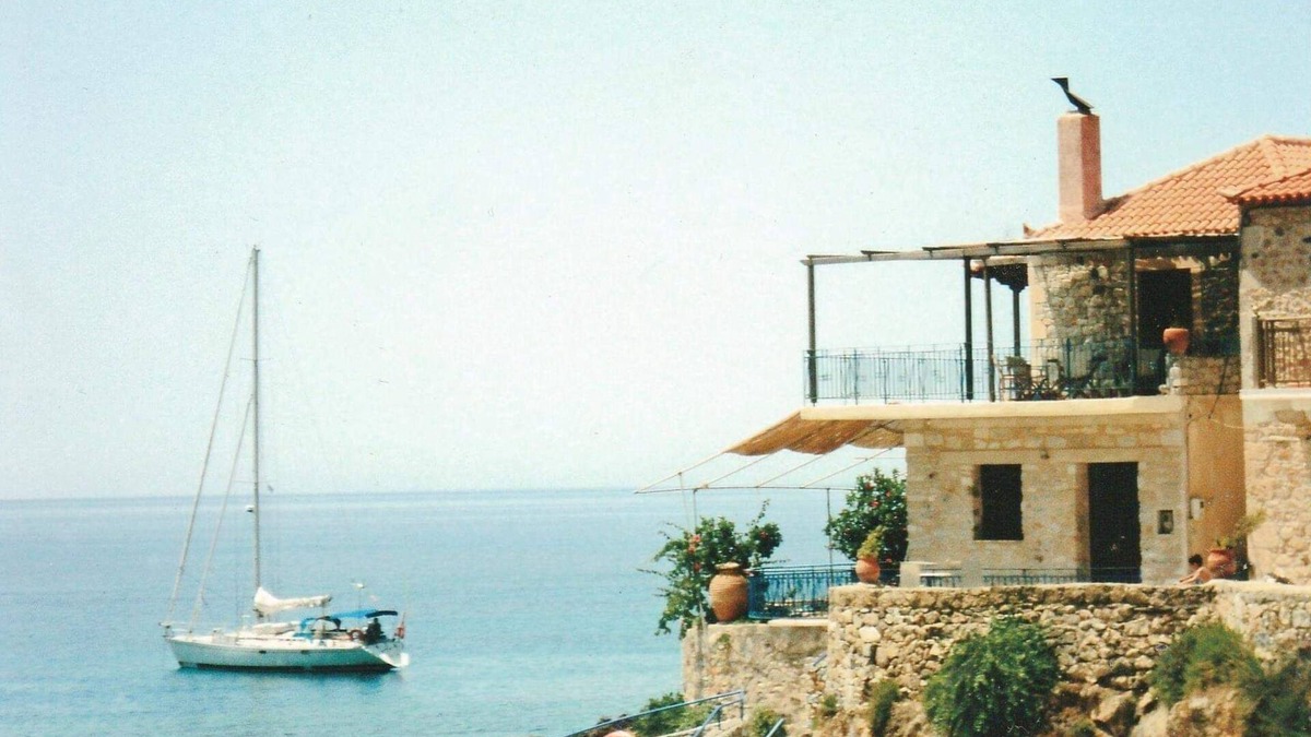 Lefktron House | Trachila Mani Wheelhouse