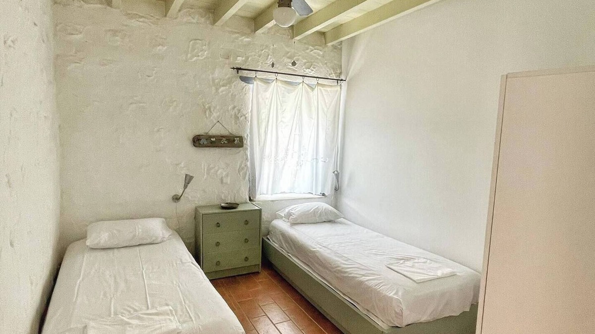 Chora Apartment | Traditional 2 Bd Chora House Patmos w Balcony