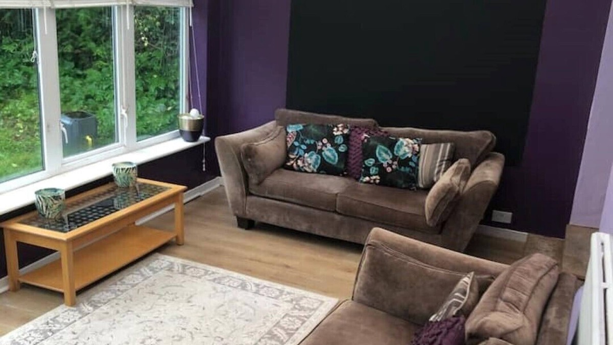 Drymen House | Traditional 3 bedroom home & parking in centre of village