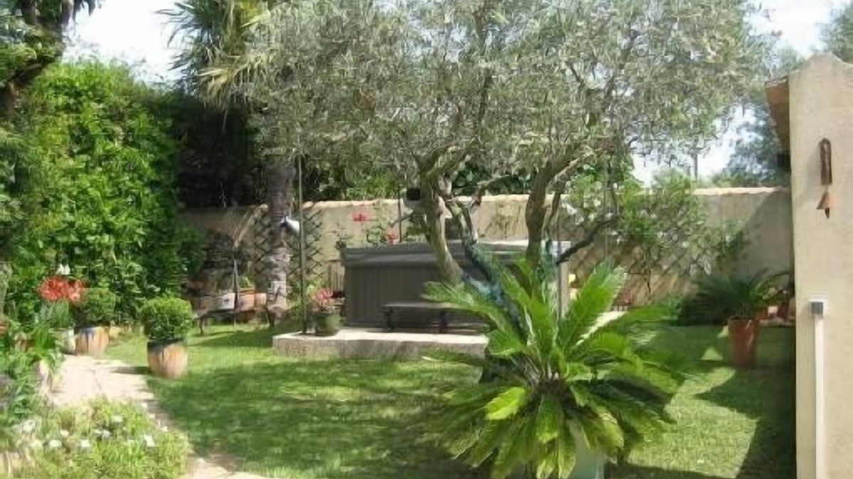 Mauguio Apartment | Traditional Farmhouse In Countryside 10 Mn Des Plages .
