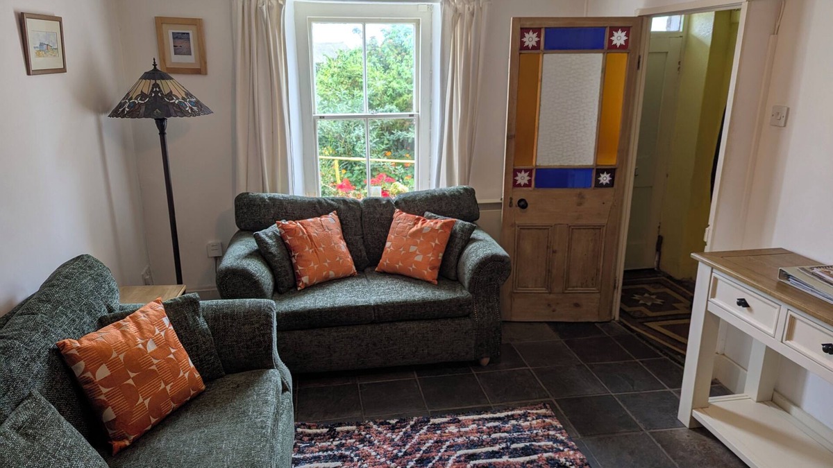 Mousehole Cottage | Traditional Fisherman's Cottage with 3 bedrooms