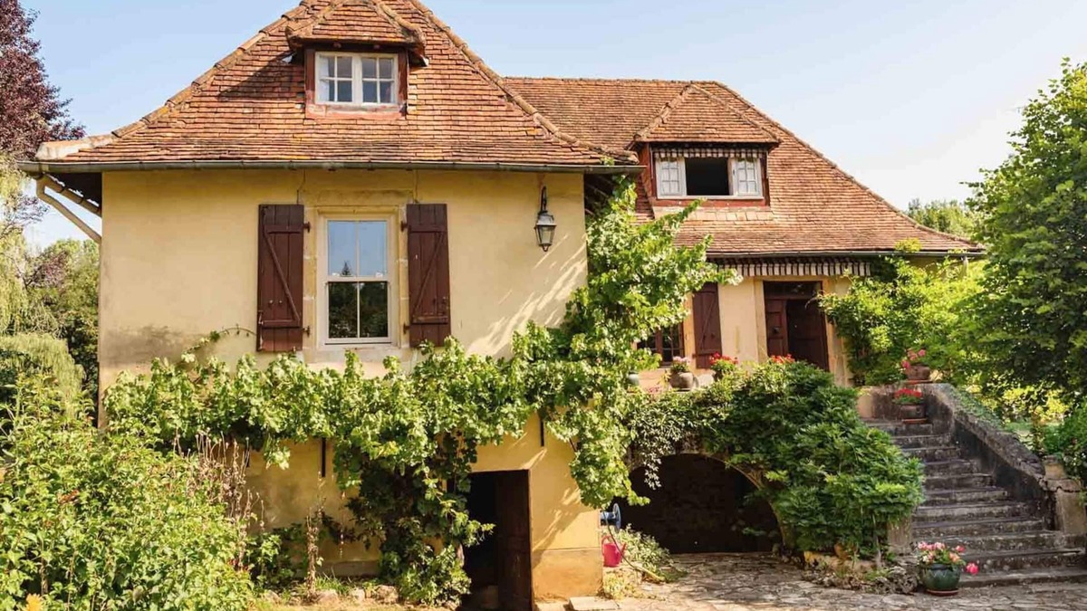 Marminiac Other | Traditional gite with amazing pool and pool house. Sleeps 10