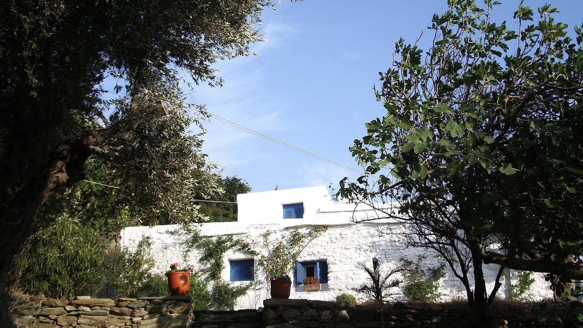 Paleopolis House | Traditional house in a rural location , stunning seaview .