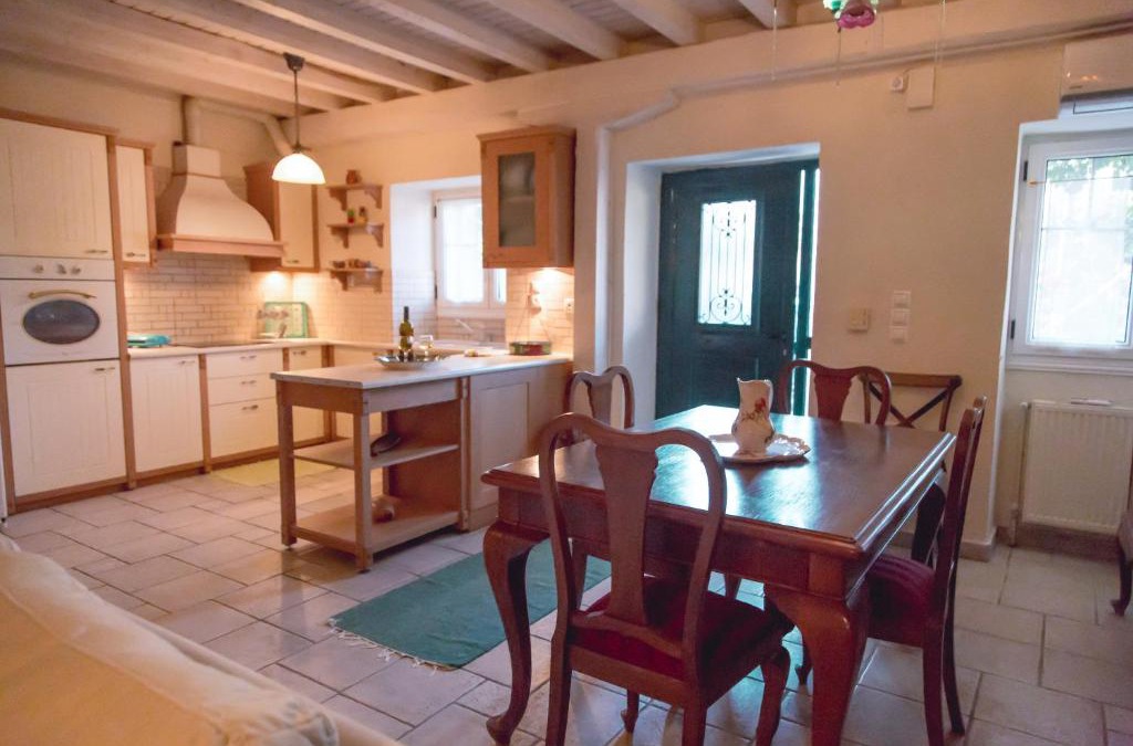 Vassiliki House | Traditional House in the Centre of Vasiliki