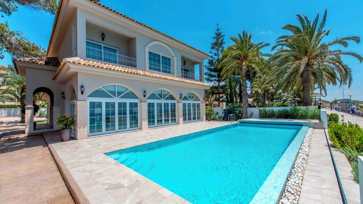 Orihuela Costa Cabin | Traditional house with nice pool near the beach