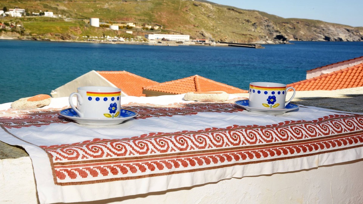 Paleopolis House | Traditional island house