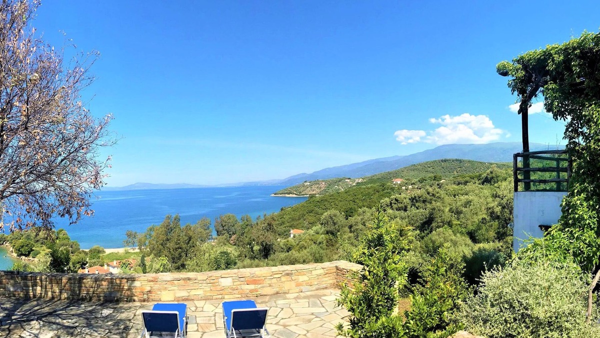 Lefokastron Villa | Traditional Luxury House Kedavros