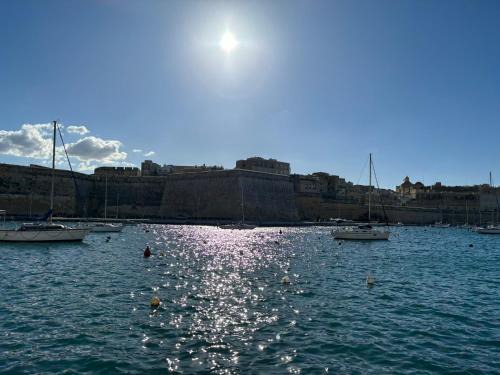 Kalkara Apartment | Traditional Maltese Sea View Apartment