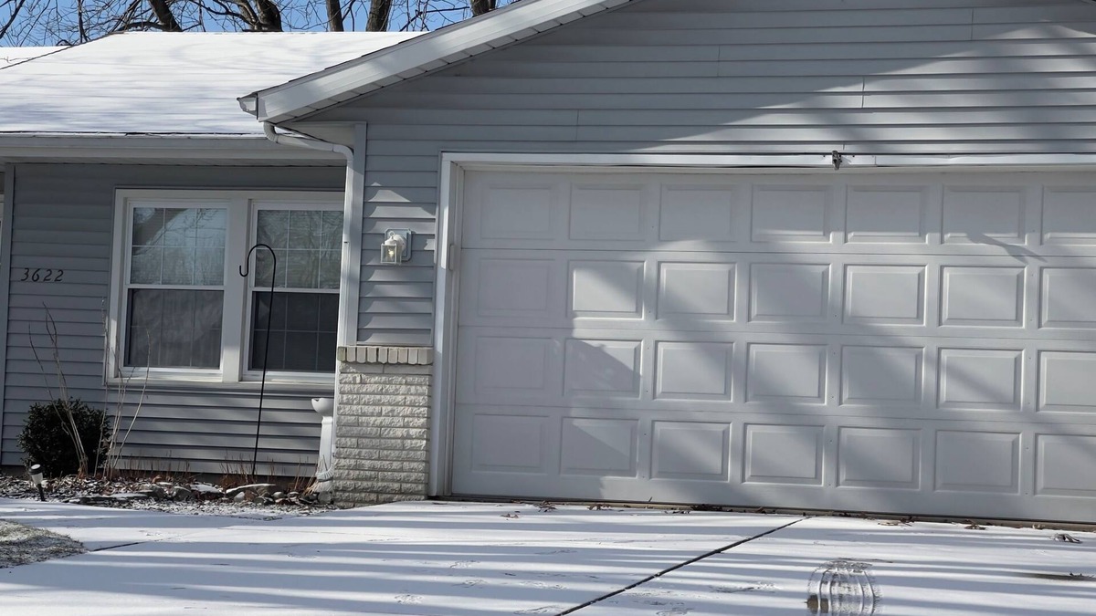 Saint Marys Allen County House | Traditional Ranch house, SW Fort Wayne 3 Bed, 2 Full Bath, Sleeps 7+