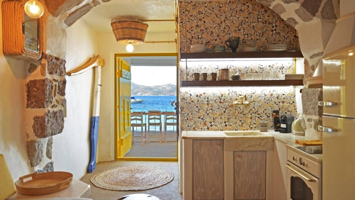 Tripiti House | Traditional sirma in klima