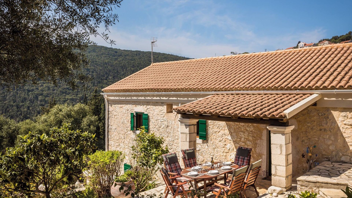 Tselendata House | Traditional Stone House Anofli 1843 - Authentic Charm in Fiskardo, Kefalonia