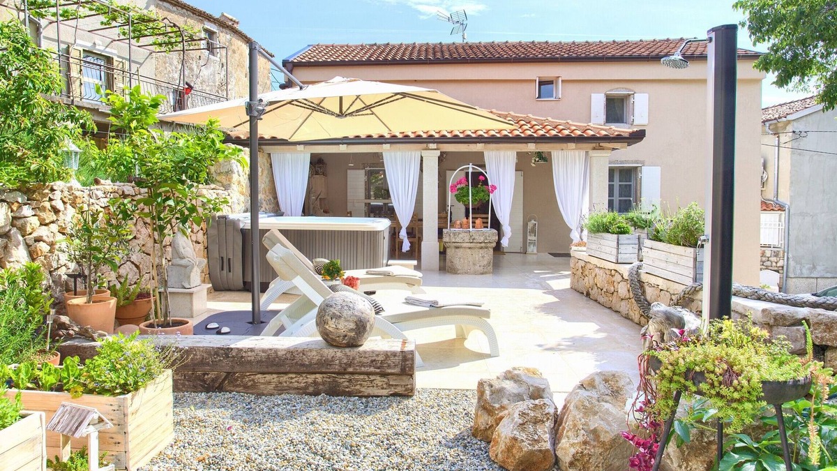 Cizici House | Traditional Stone House On The Greenest Croatian Island Krk