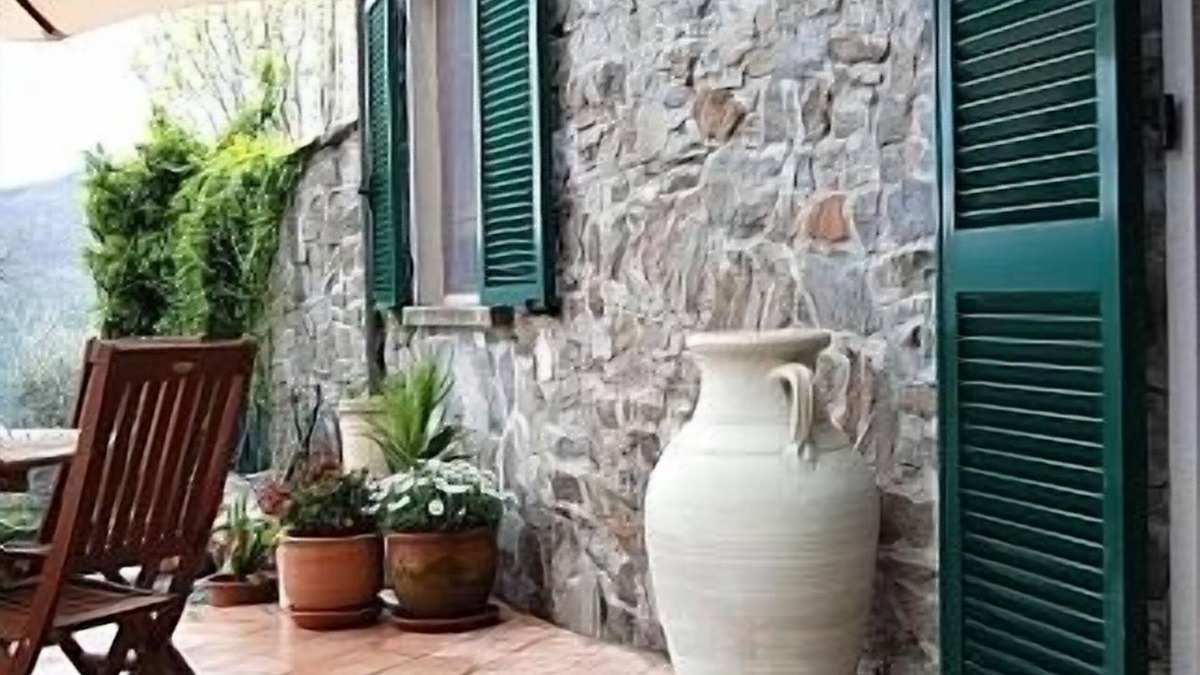 Tresana Villa | Traditional stone villa with terrace & gardens, in the hills of Lunigiana, Northern Tuscany.