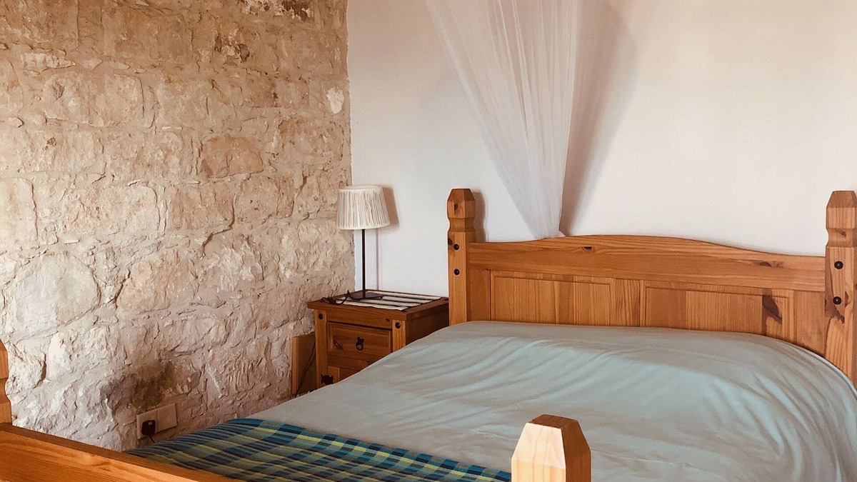 Pentakomo Apartment | Traditional Stone Village Apartment With Private Courtyard
