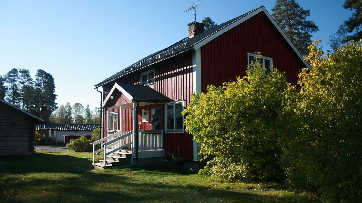 Hagfors Cottage | Traditional Swedish forest cottages by a lake on Varmland-Dalarna border sauna