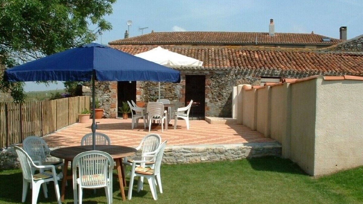 Monsireigne Other | Traditional Vendeen Farmhouse incorporating 3 gites. Family-friendly.