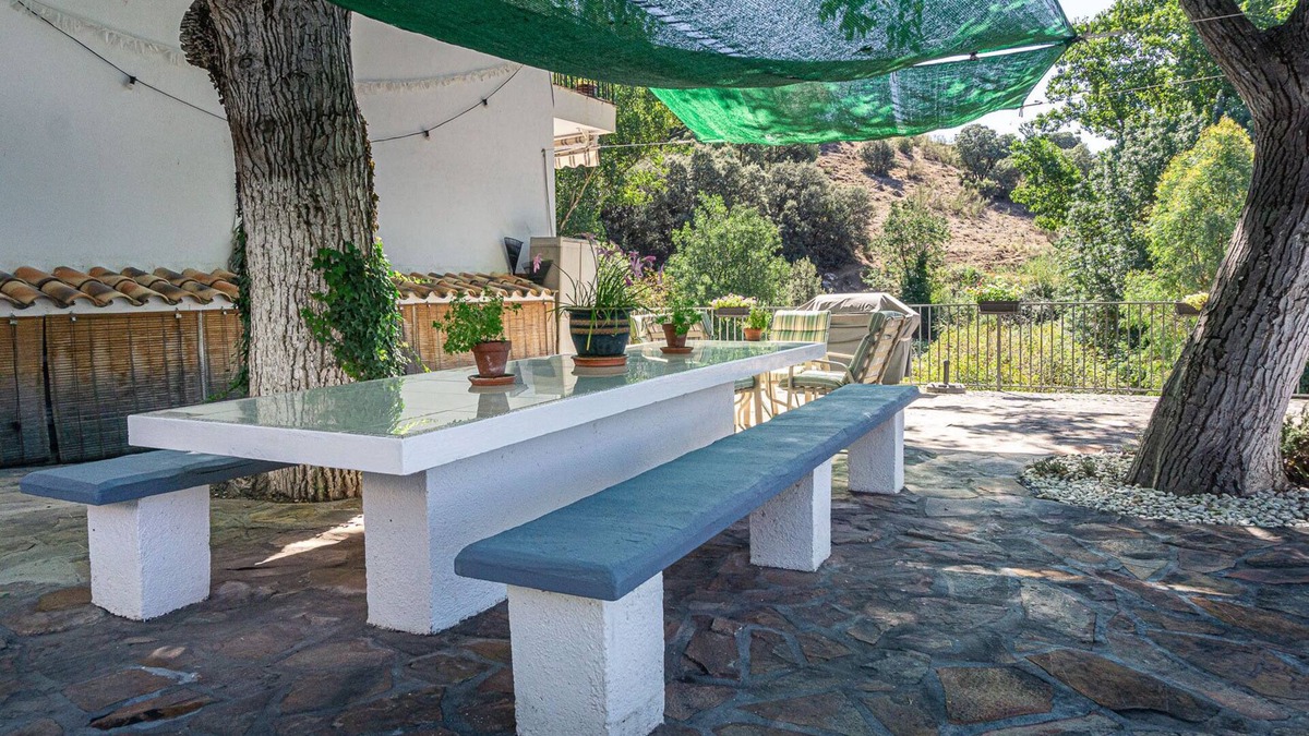Tozar Cottage | Traditional village house with large pool, in great countryside. Explore!