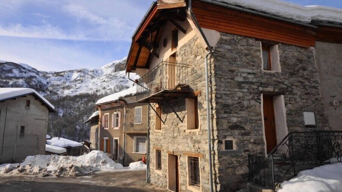 Saint-Marcel Ski Chalet | Traditional Village House In The Heart Of The 3 Valleys