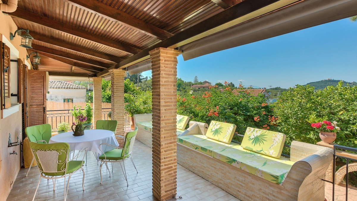 Agia Marina Villa | ⭐️ Traditional Villa | Island Center