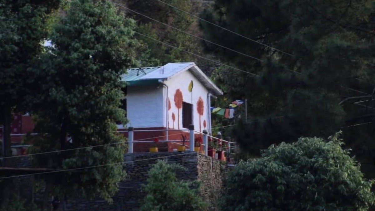 Sirala House | Traditional village stay 2-bedroom