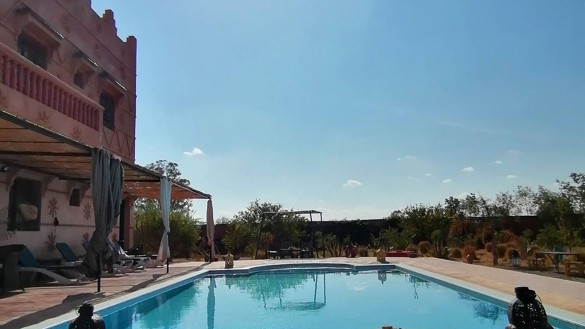 Annakhil Villa | Traditional villa with pool on plain nature