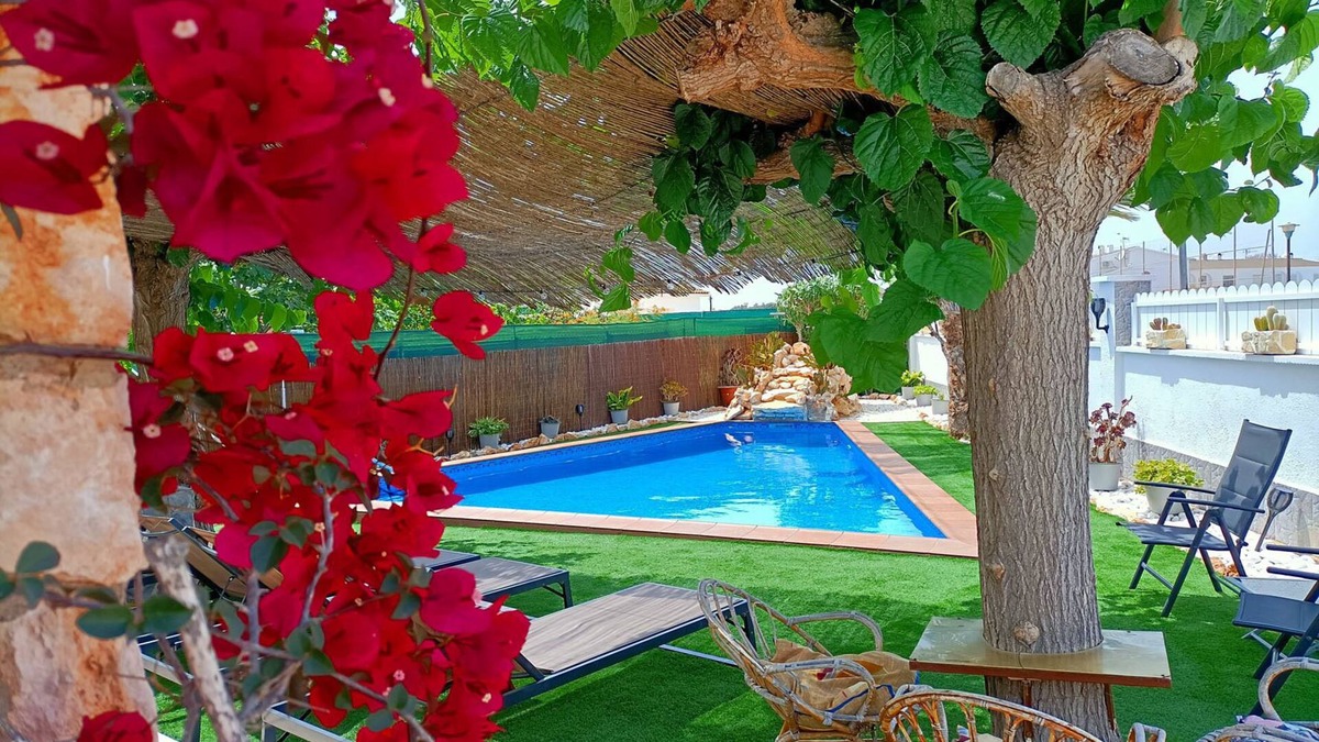 Creixell Villa | Traditional villa with private pool on the Dorada coast