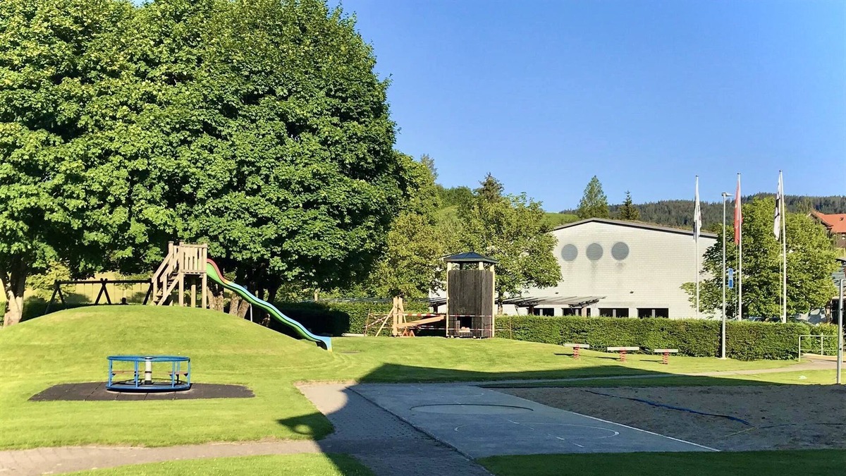 Gais Apartment | Traditionelle Appenzellerwohnung mit Garten und Spielplatz