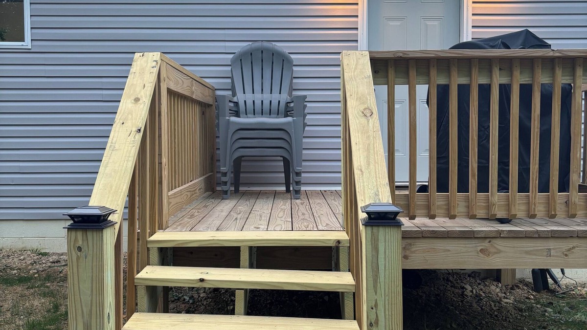 Bluewell House | Trail Side Retreat- 3 bedroom 2 bath house sleeps 10 on the HatfieldMcCoy Trails