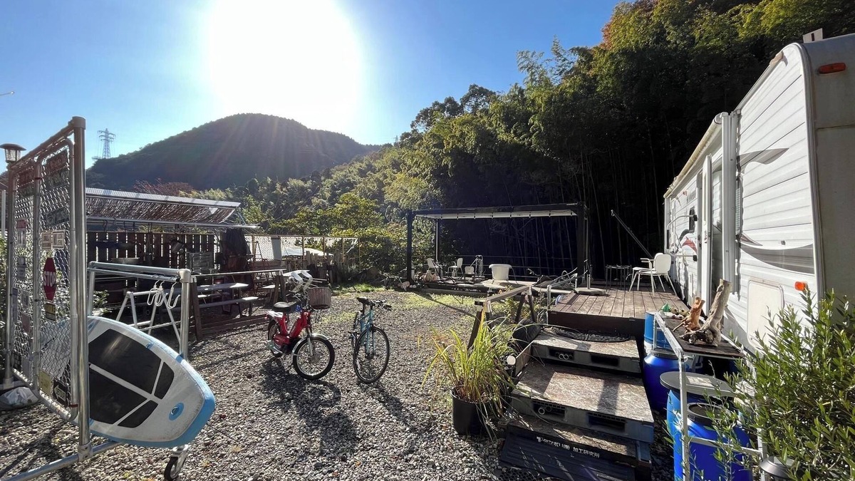 Atami RV Rental | Trailer house Room only High season/Atami City Shizuoka