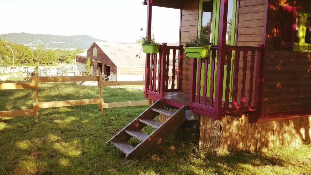 Chassagnes Cabin | Trailer on the farm