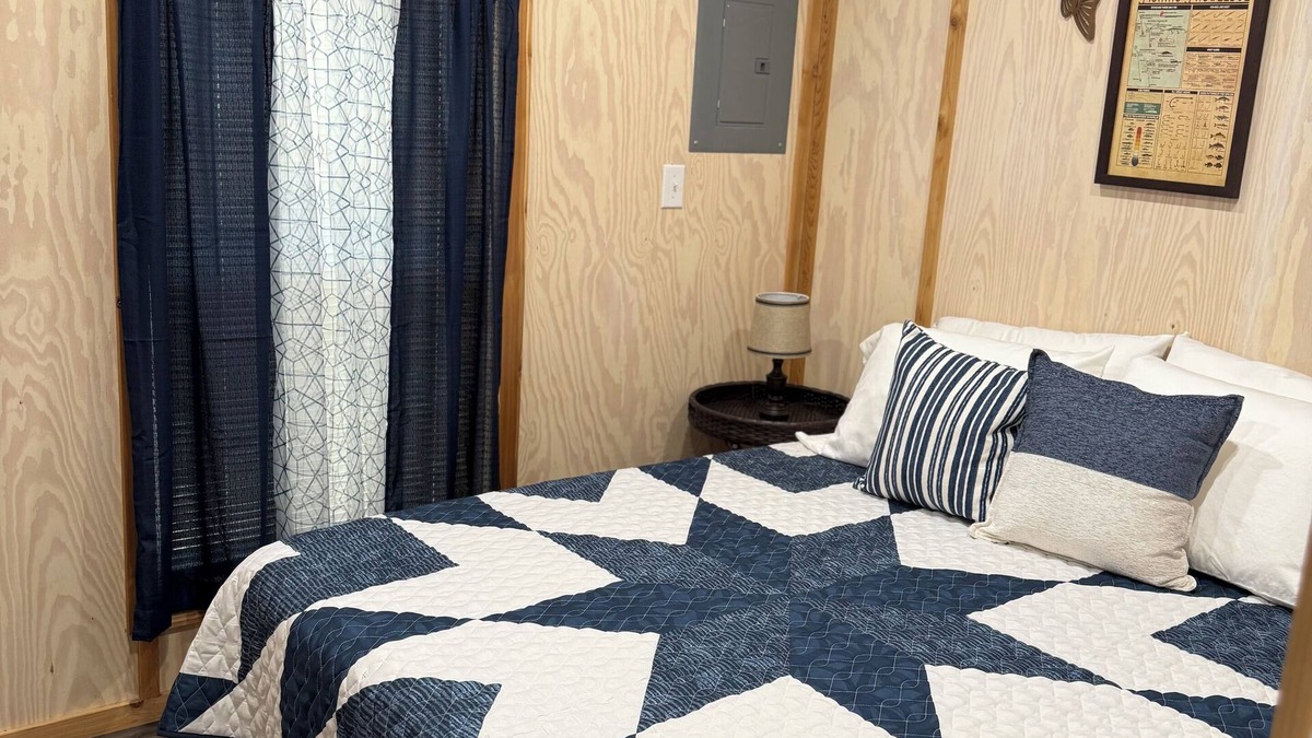 South Toledo Bend Cabin | Trails,Tails, and Scales just minutes from world class fishing and nature sights