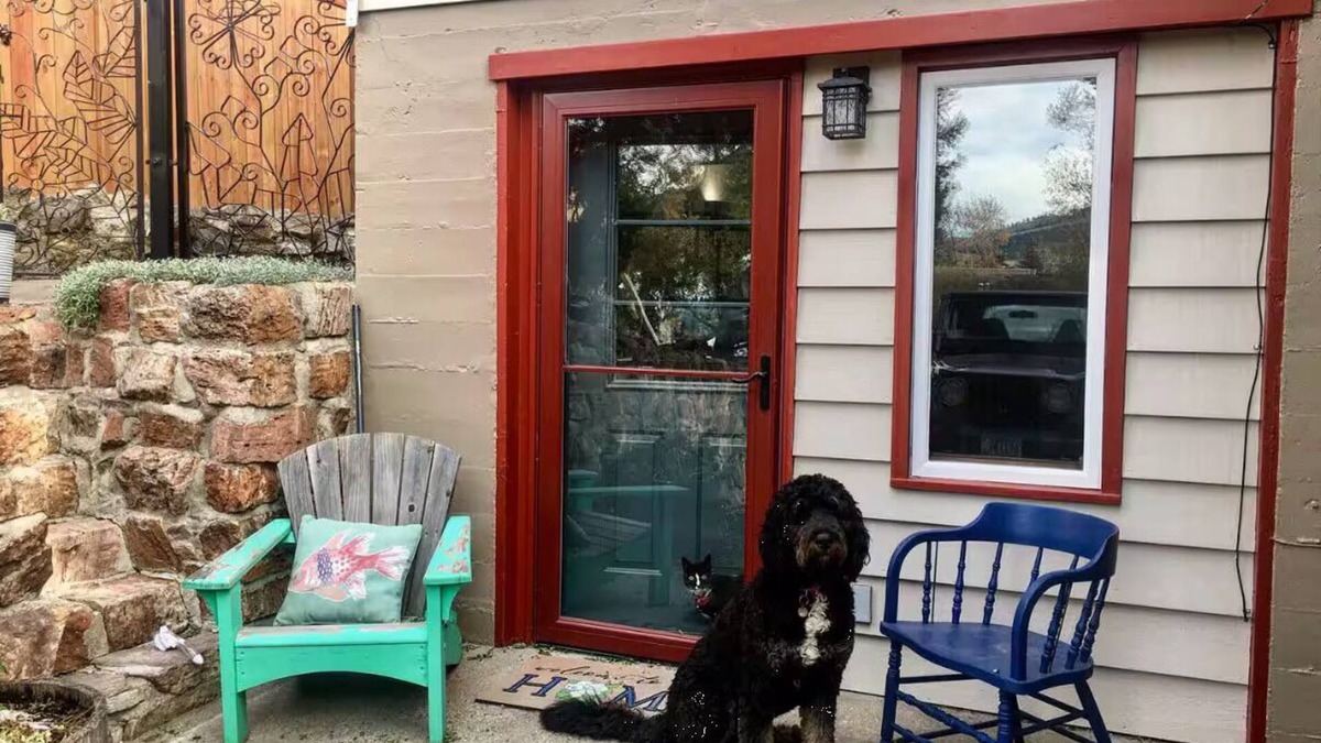 Helena Apartment | Trails, Tails & Town – Pet-Friendly Stay Near It All
