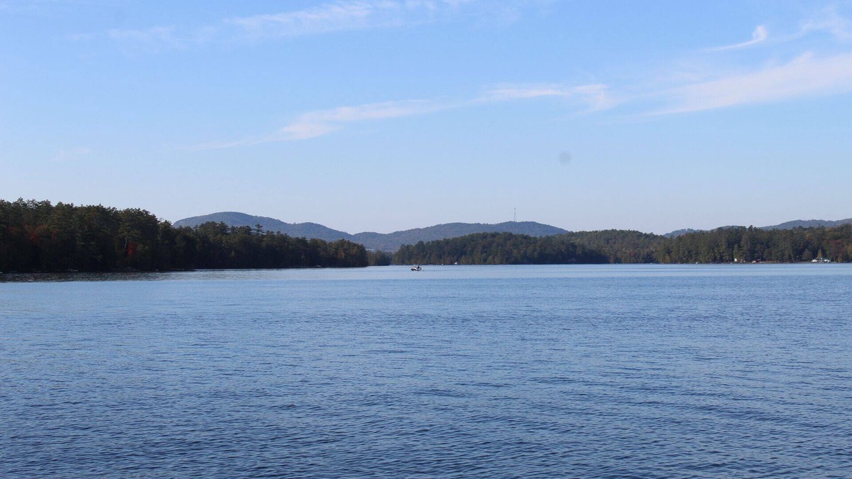 Norway Cabin | Trailside cabin w/sauna, minutes to town & lake, skiing nearby. Pet Friendly!