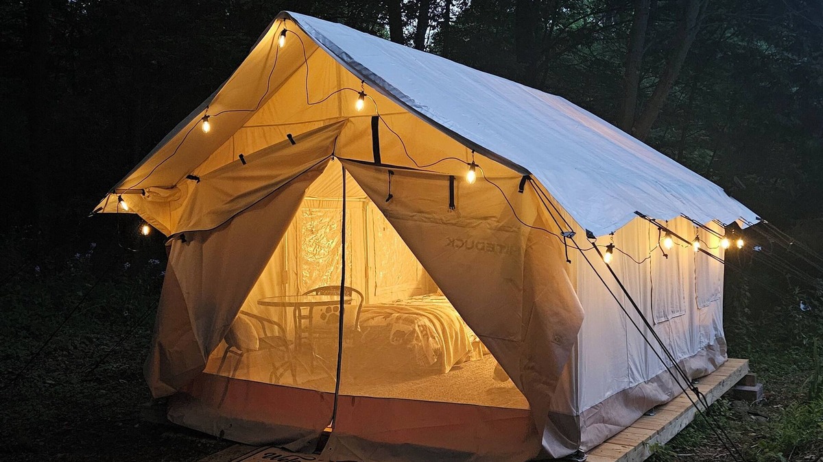 East Meredith RV Rental | Trailside Camp - Glamping Tent near Oneonta & Cooperstown