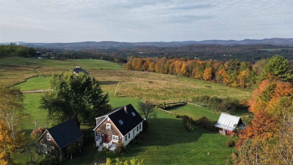 Lyndon House | Trailside Cottage at Kingdom Trails in Lyndonville